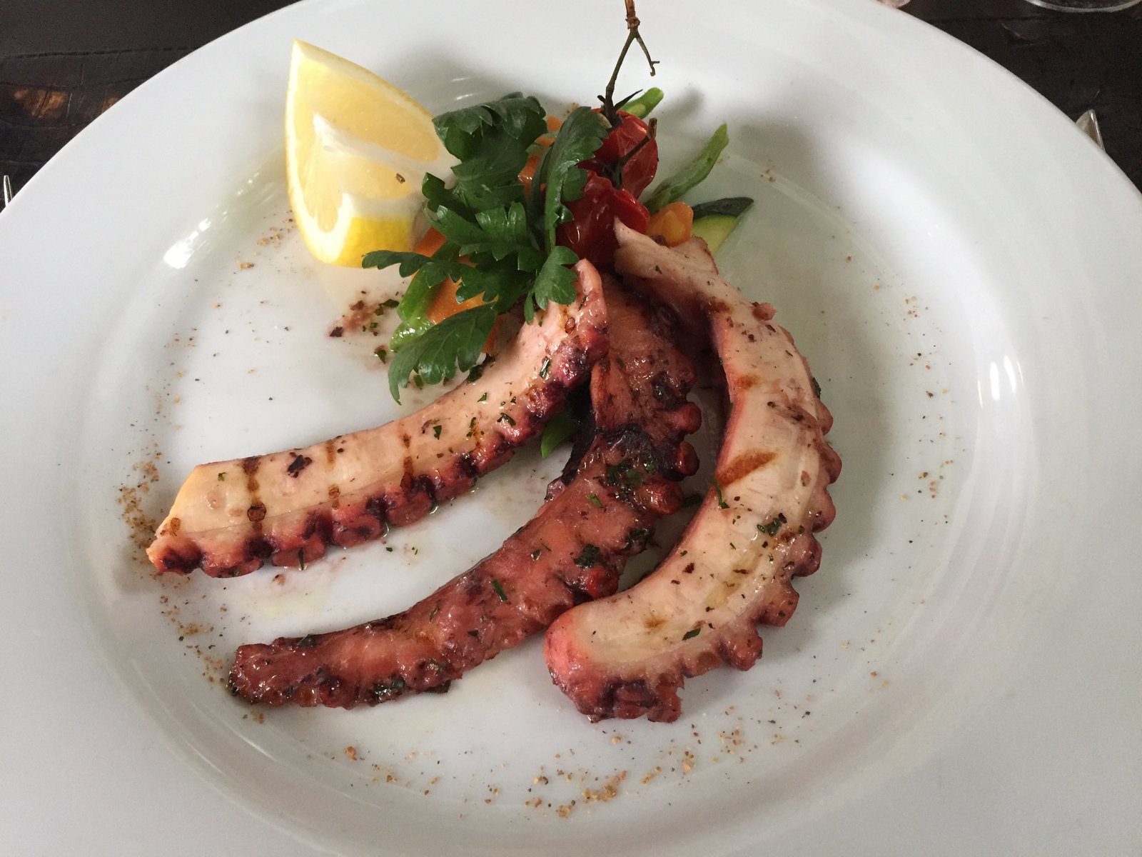 marcellino pane vino tintenfisch